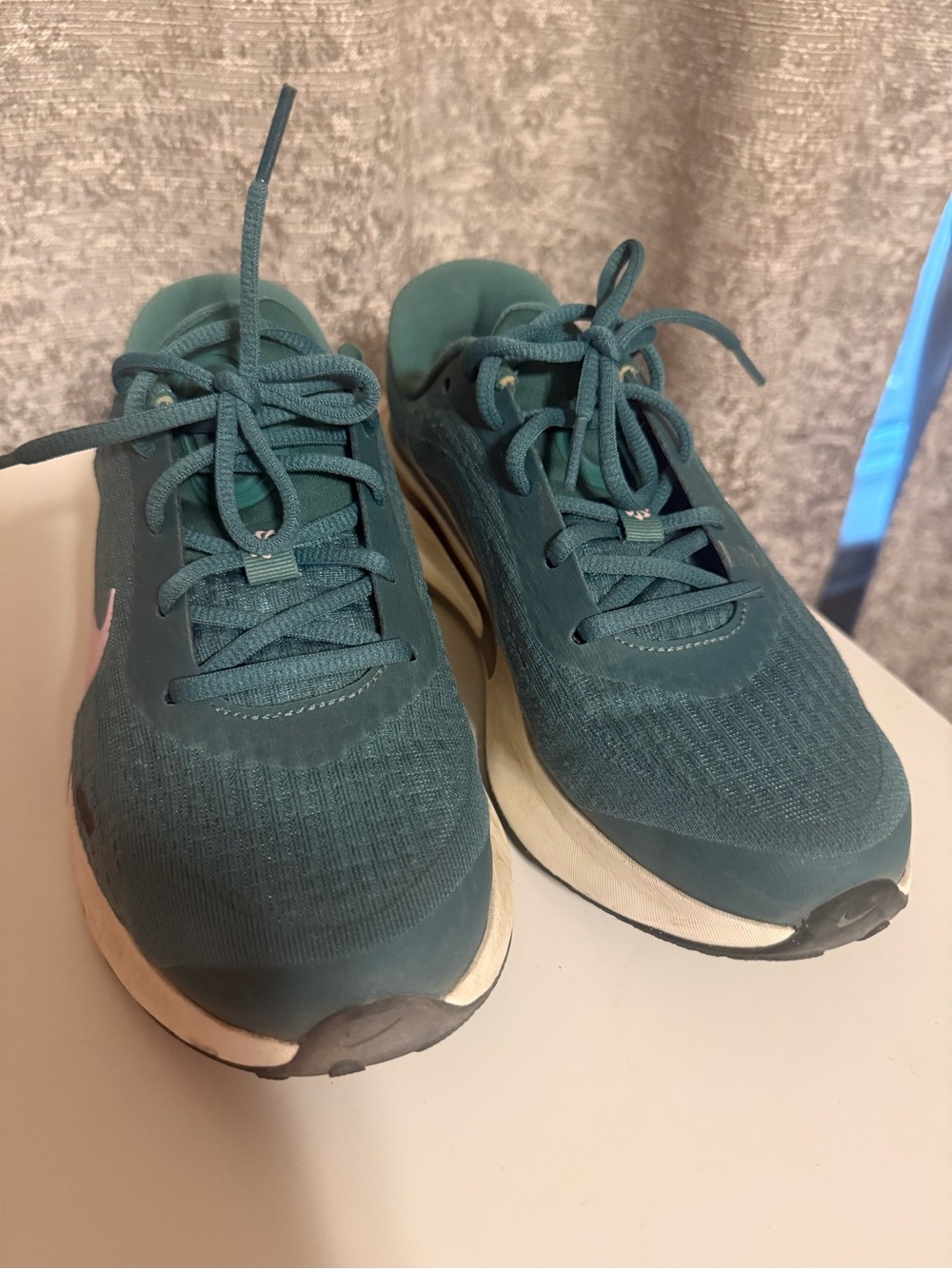 Nike Women's Teal Lace-Up Athletic Sneakers